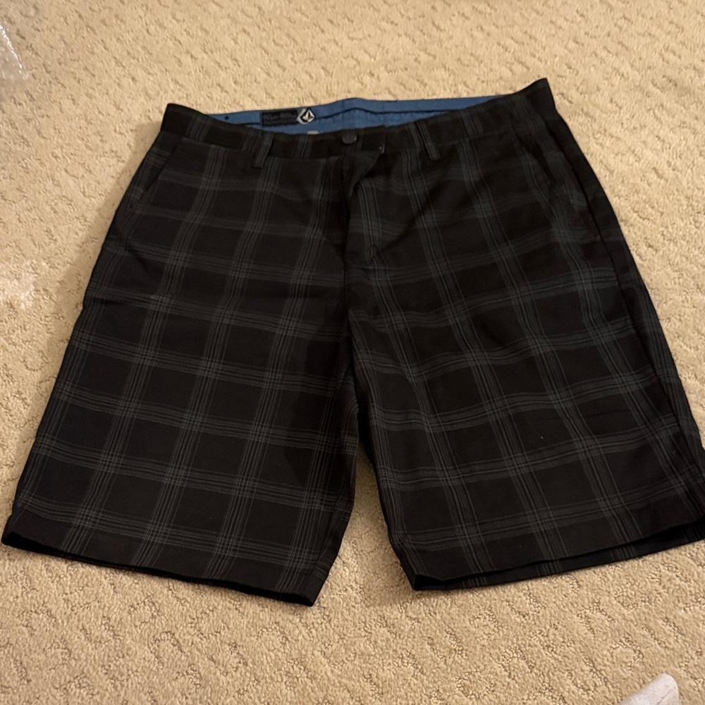 Men's Black Plaid Performance Shorts